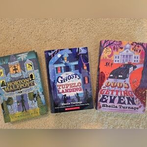 3 MYSTERY KIDS' BOOKS - 2 hardback 1 paperback